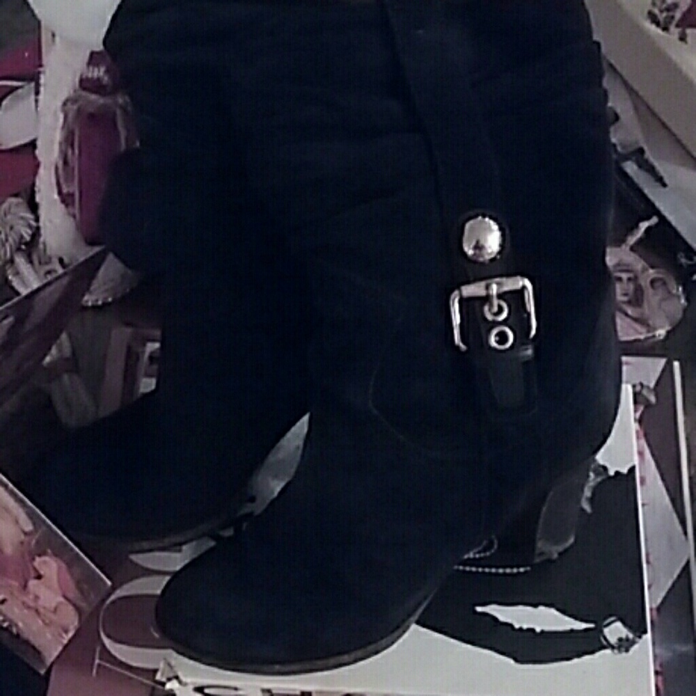 Louis Vuitton Suede Boots